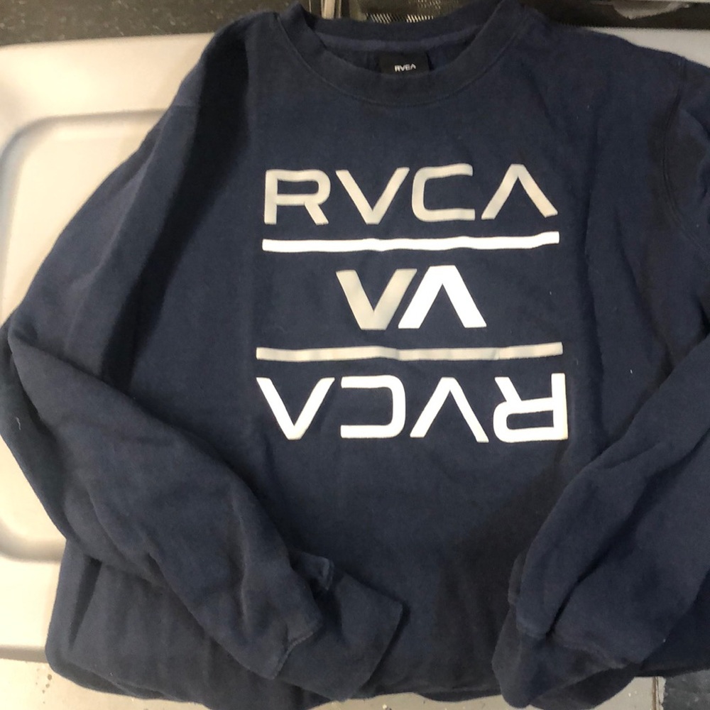 RVCA men’s medium logo sweatshirt